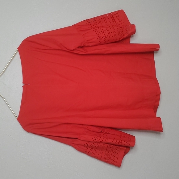 Lauren Ralph Lauren Red Laser Cut Bell Sleeve Top Size Large - Picture 2 of 8